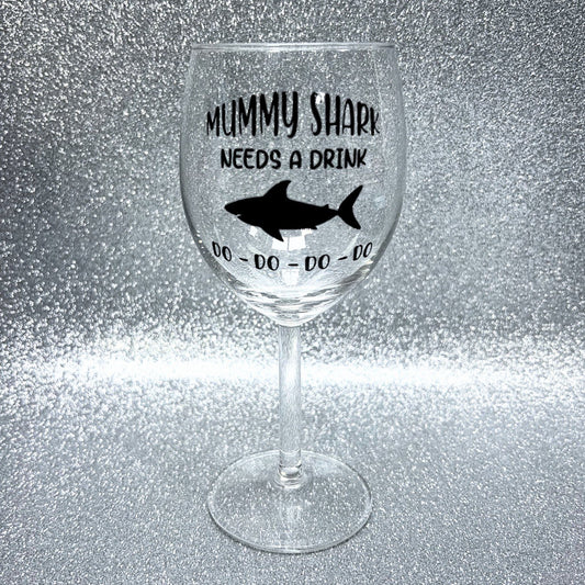 Wine Glass: Mummy Shark
